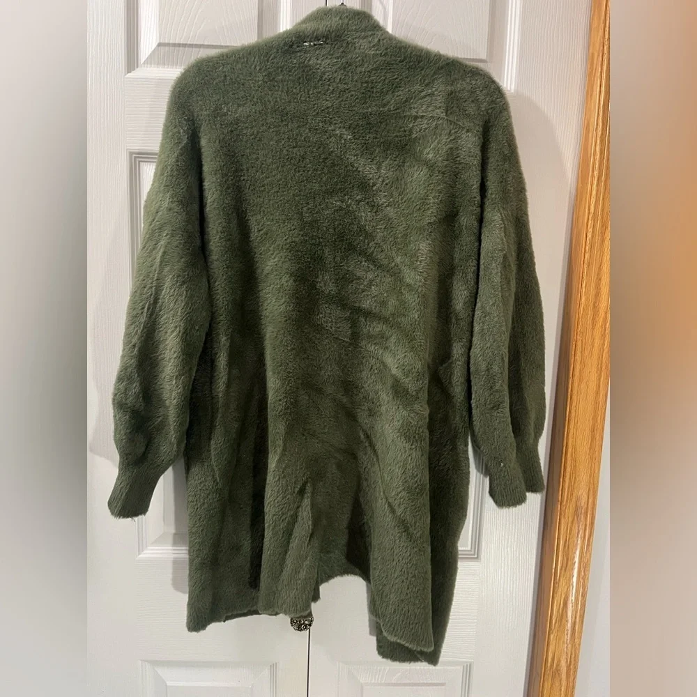 Cardigan - Picture 5 of 8